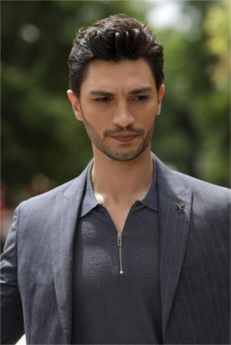 Чёрный берет